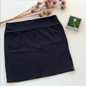 Basic Black BodyCon Mini Skirt - Black